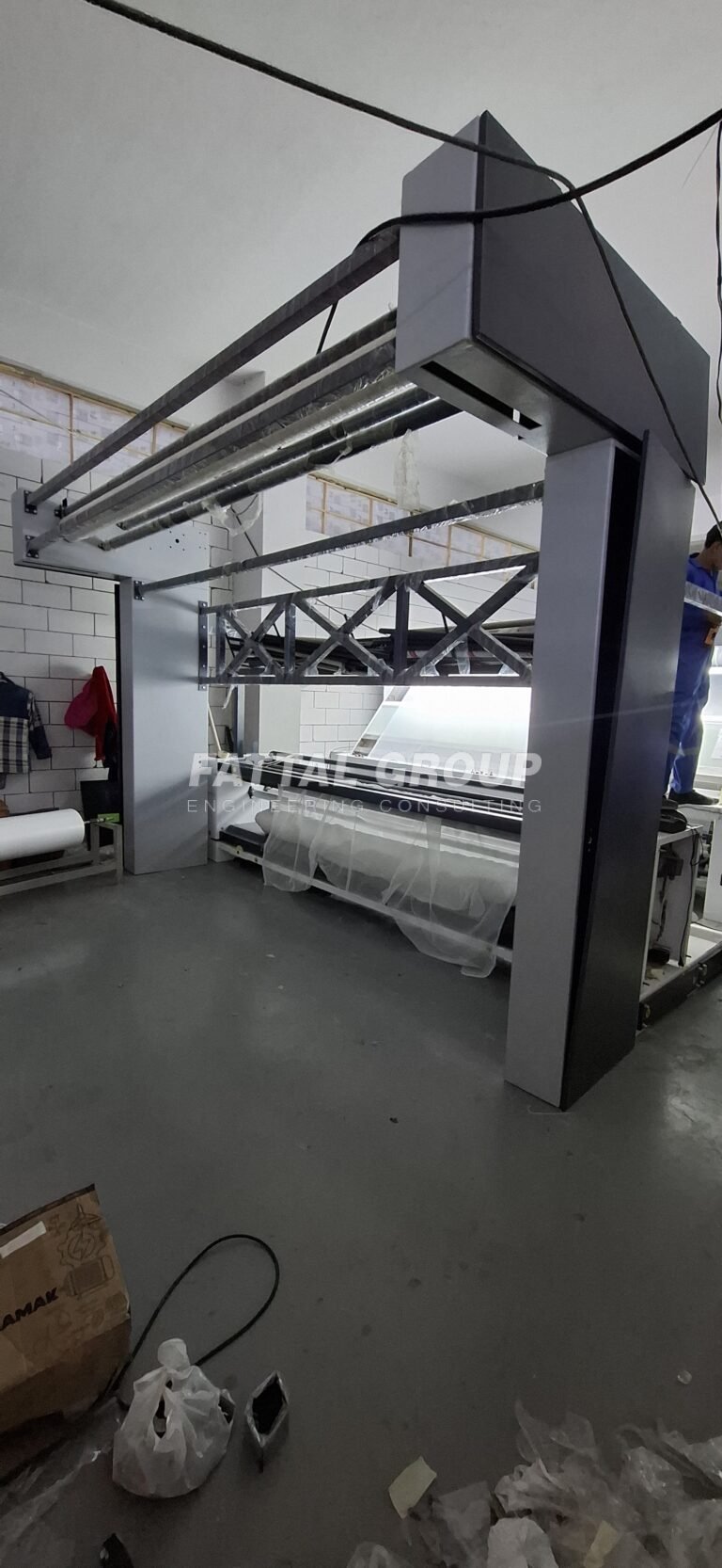 FOLDING MACHINE